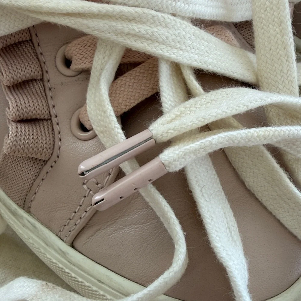 TORY BURCH RUFFLE SNEAKER Pink Leather Size 7.5